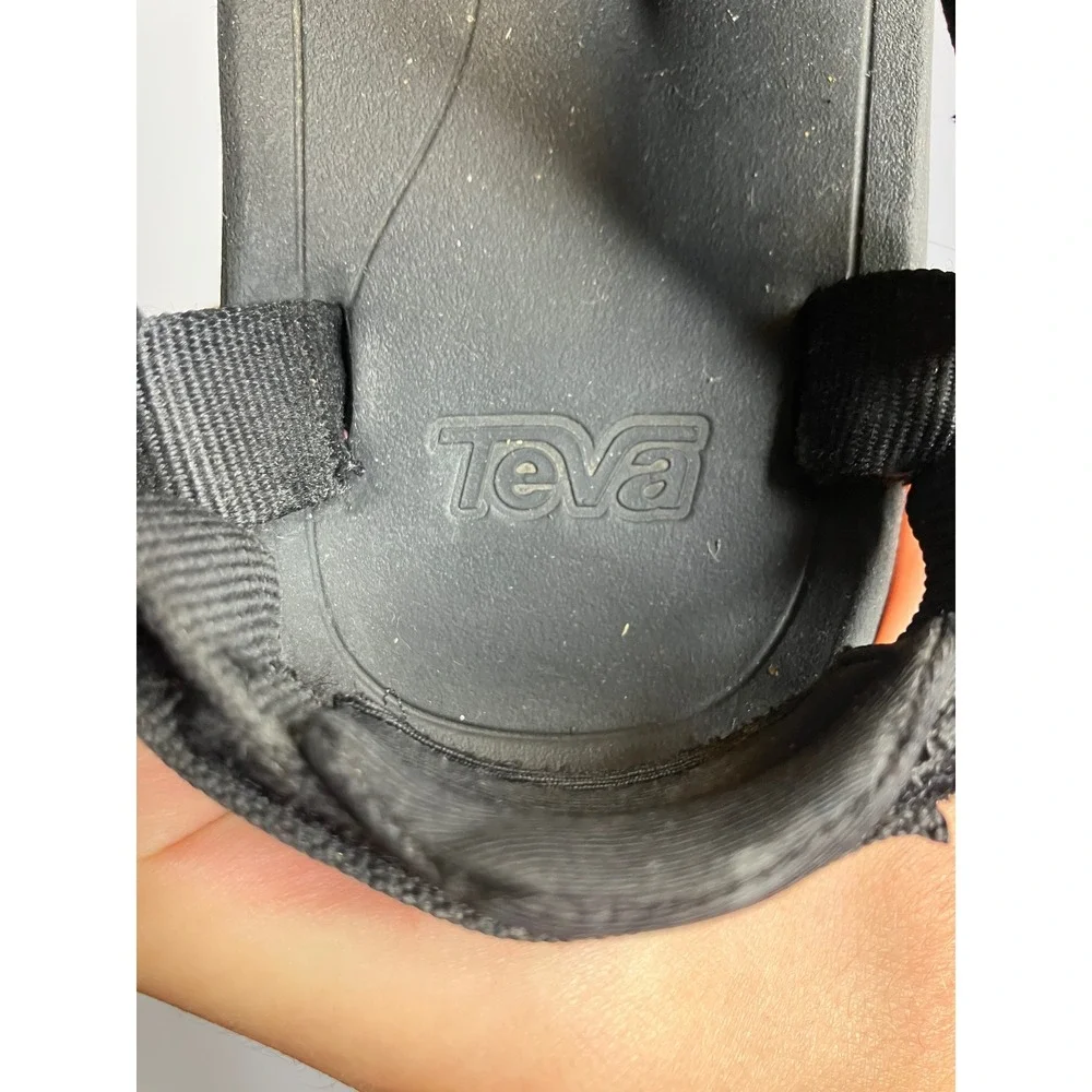 Teva sandals all black fully adjustable big kids size 2 casual hiking waterproof
